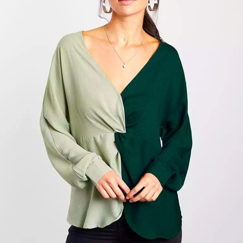 Green Twist Front Top